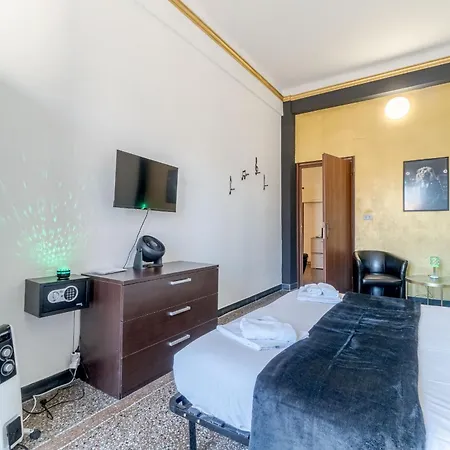 Genova La Fortuna Roomy Apt & Panoramic Balcony Exterior photo