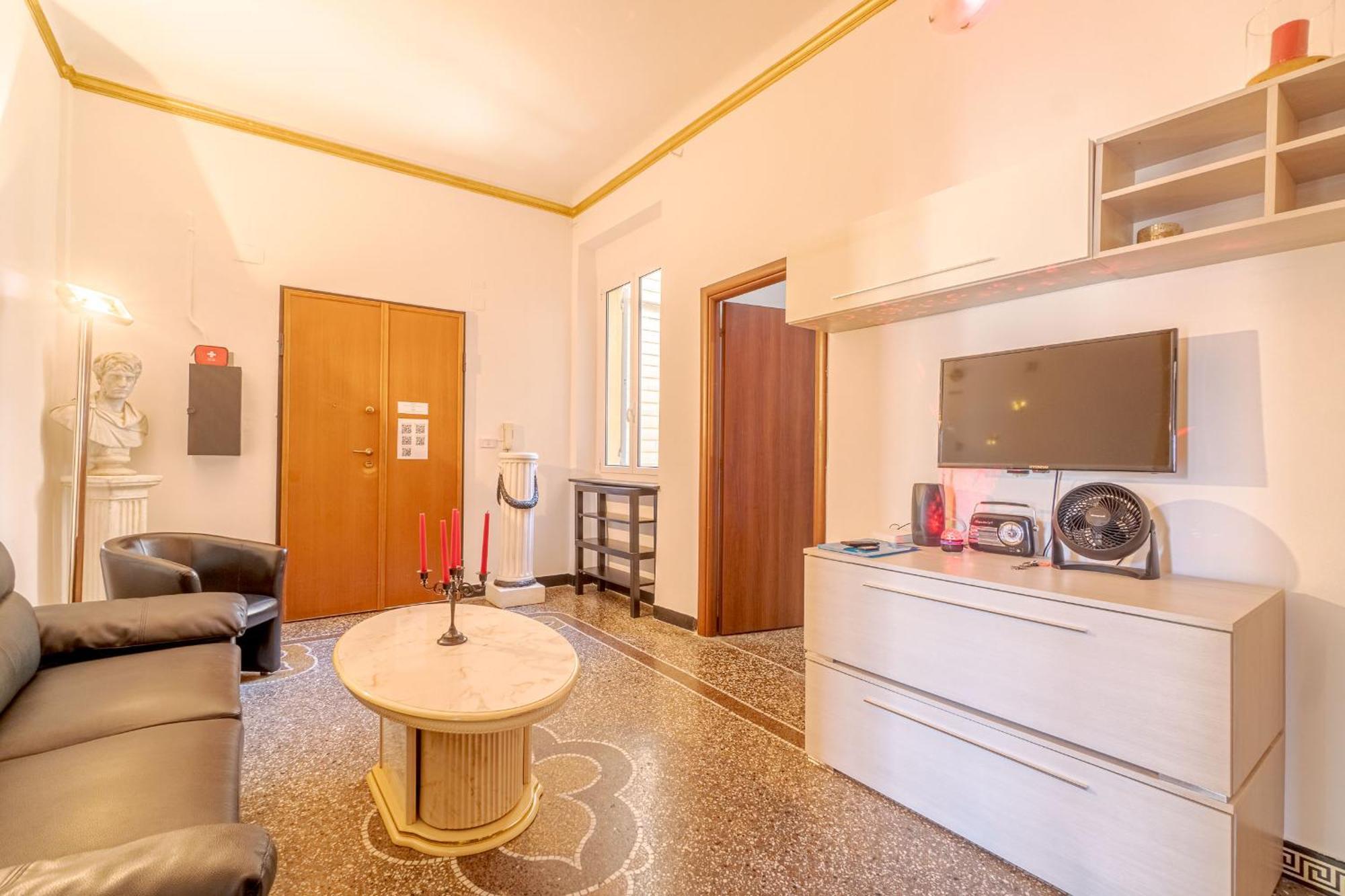 La Fortuna Roomy & Panoramic Balcony Genoa